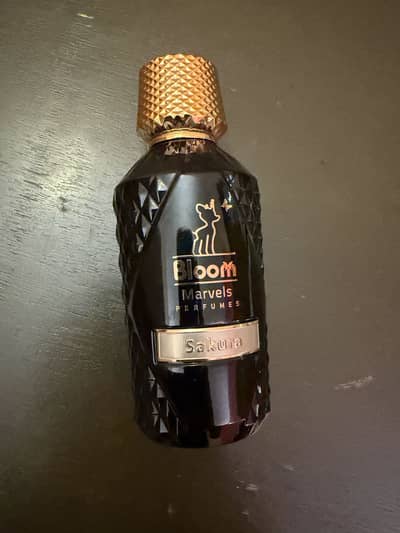 bloom sakura arabian perfume