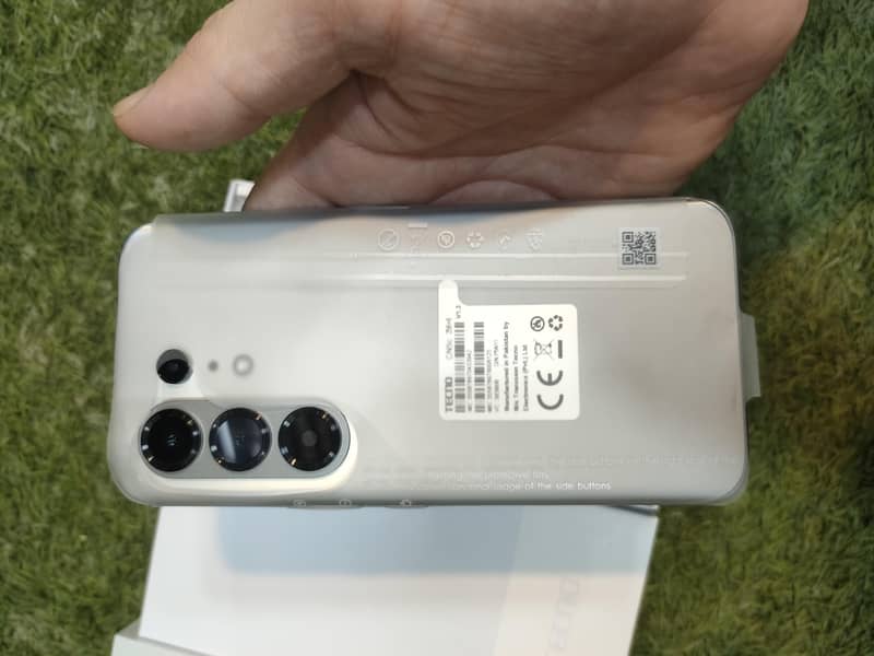 Tecno CAMON 50 PRO 2