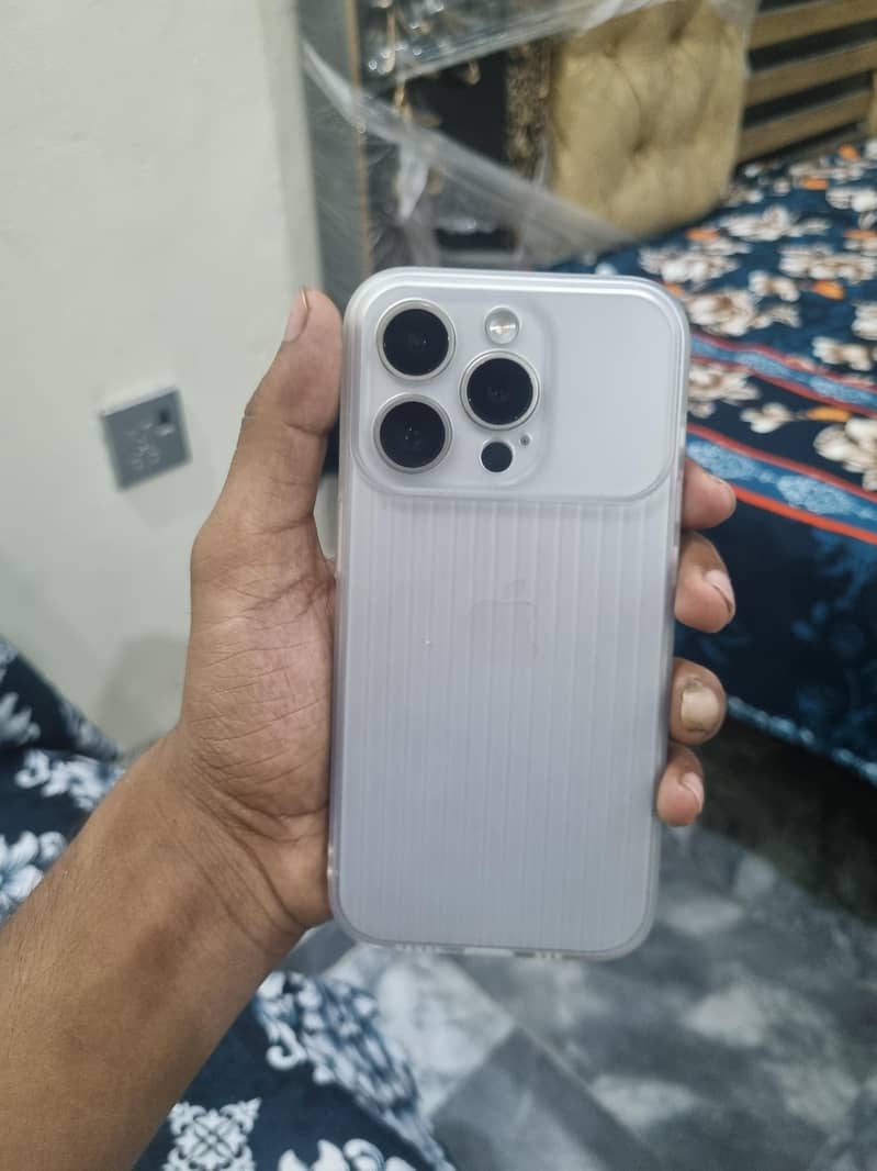 Apple iPhone 15 Pro 5