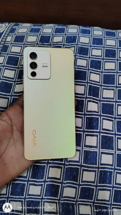 Vivo V21e