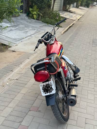 Honda CG 125 2019 Red Lahore Registered Good Condition