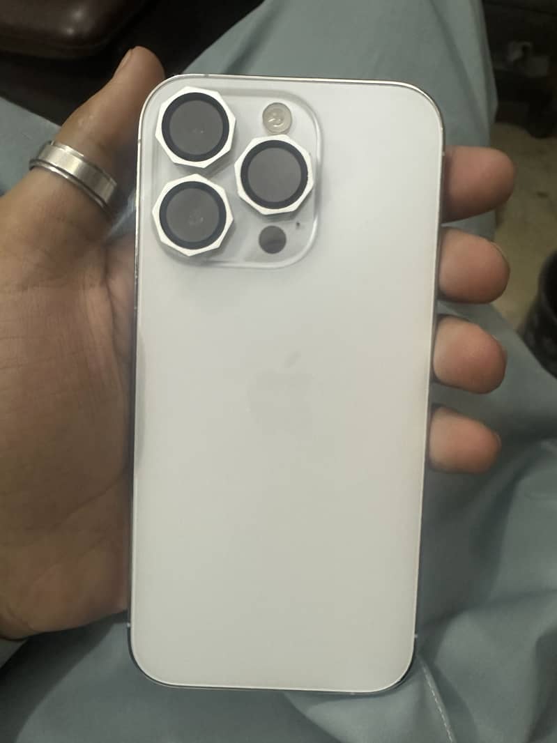Apple iPhone 14 Pro 0
