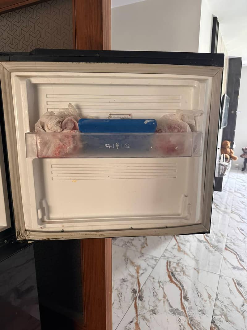 PEL REFRIGERATOR 5