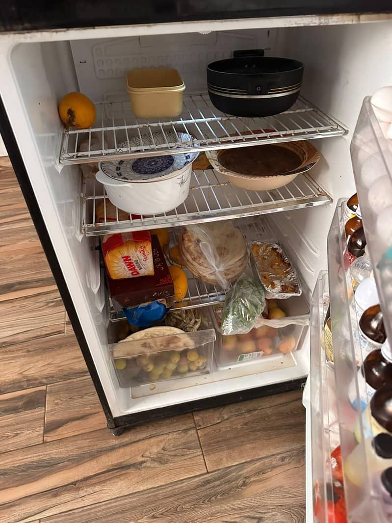 PEL REFRIGERATOR 8