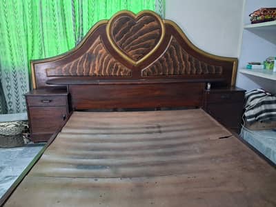 Bed, Dressing, Showcase and Tables