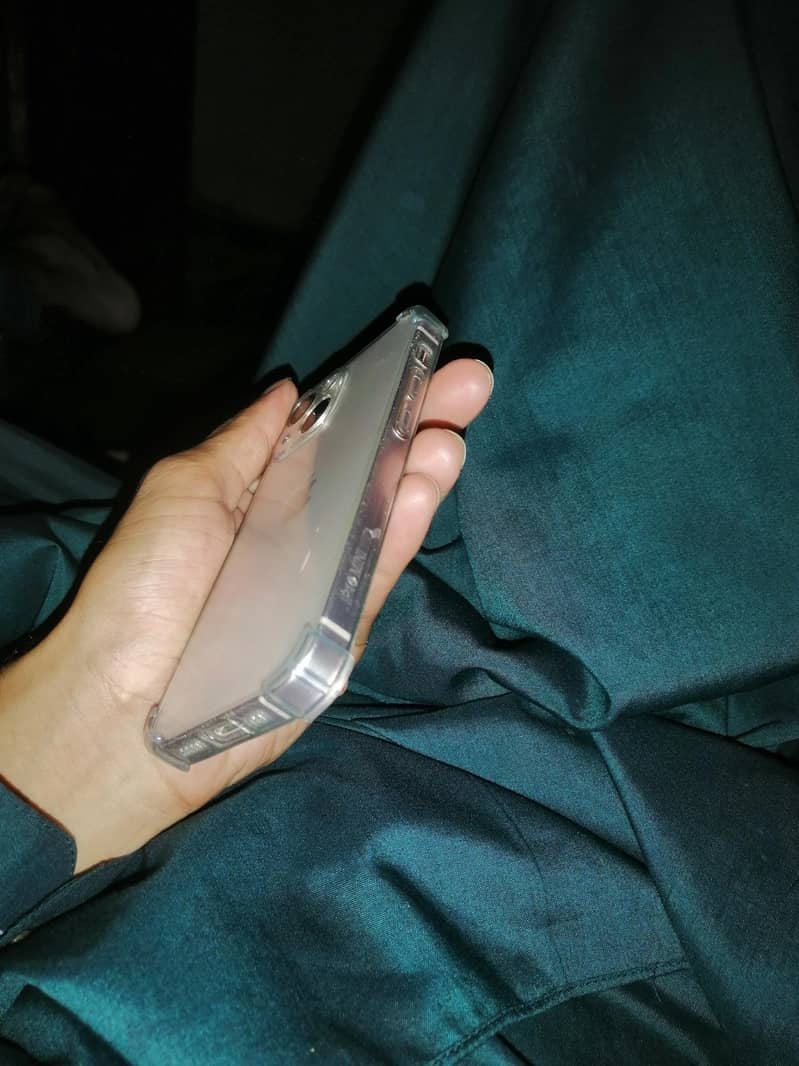Apple iPhone 13 mini 3