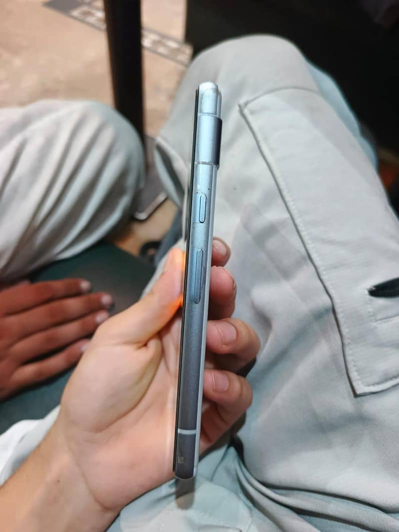 Google pixel 7a 2