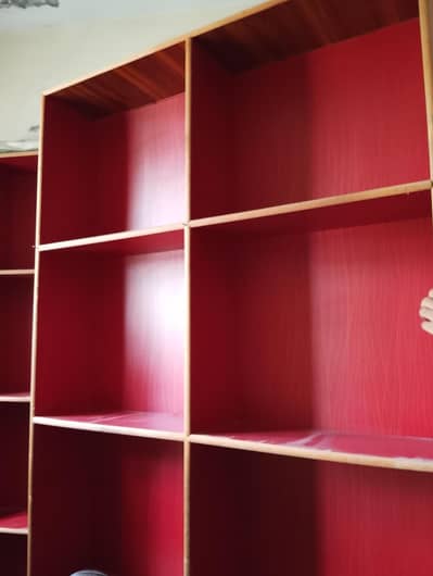 2 wooden Racks