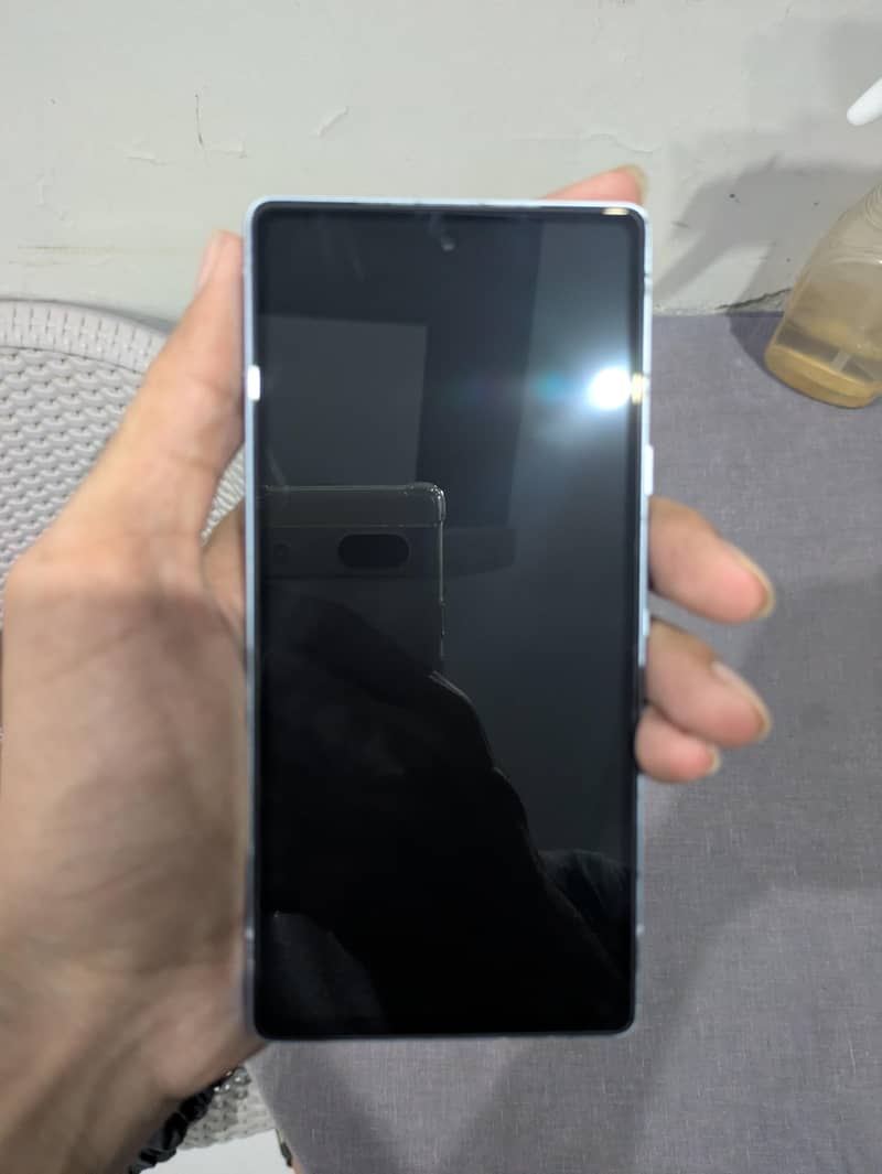 Google Pixel 7a 1
