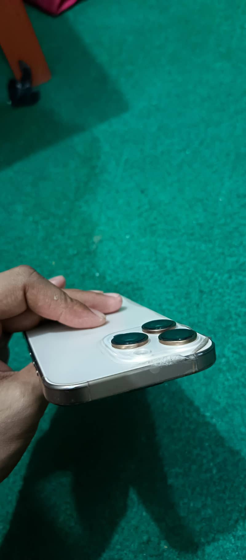 Apple iPhone 16 Pro 4