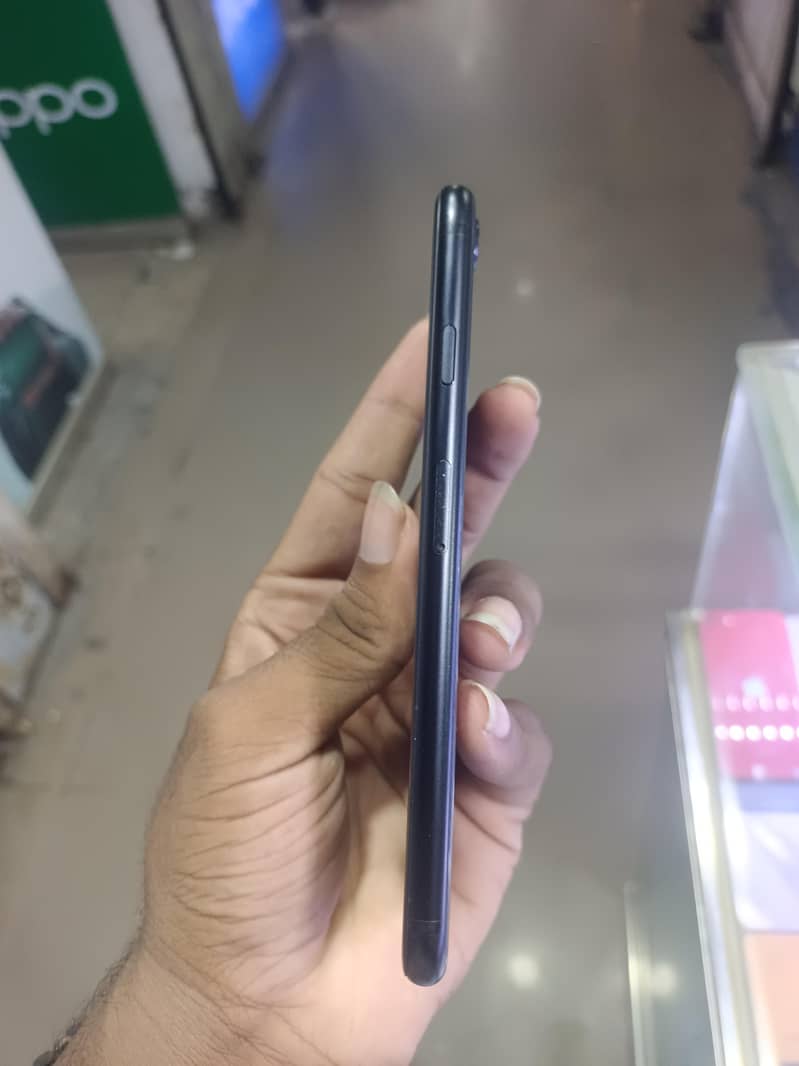 Apple iPhone SE 2