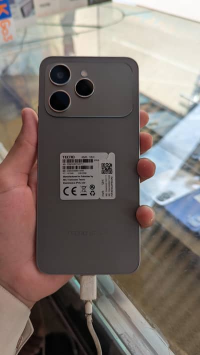 Tecno spark 40