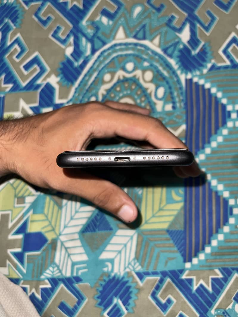 Apple iPhone 11 1