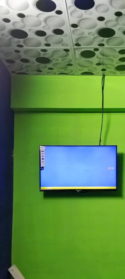 ecostar 32 inch simpal led for sall condition 