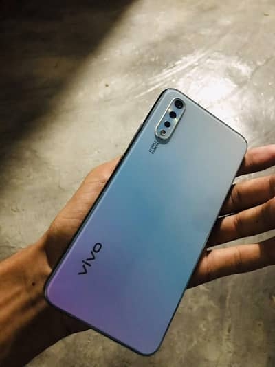 Vivo S1