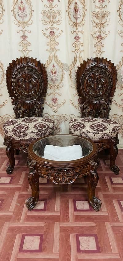 PREMIUM WOODEN COFFEE TABLE WITH 2 CHAIRS. phone # 0310-7354712