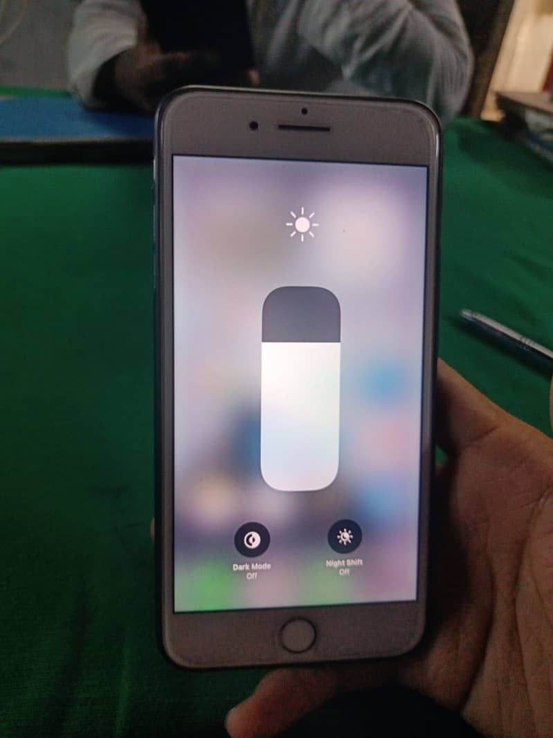 Apple iPhone 7 Plus 5