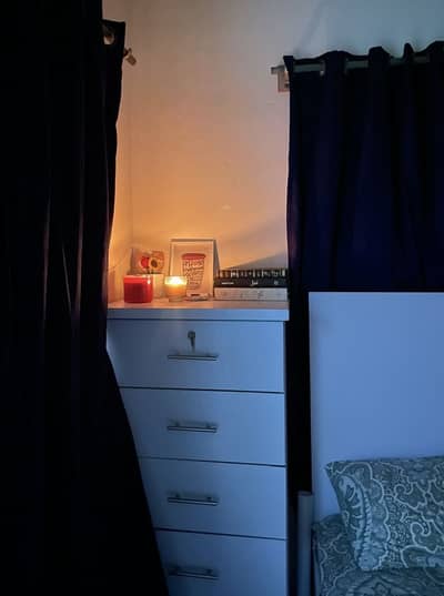 White Chester w 5 drawers