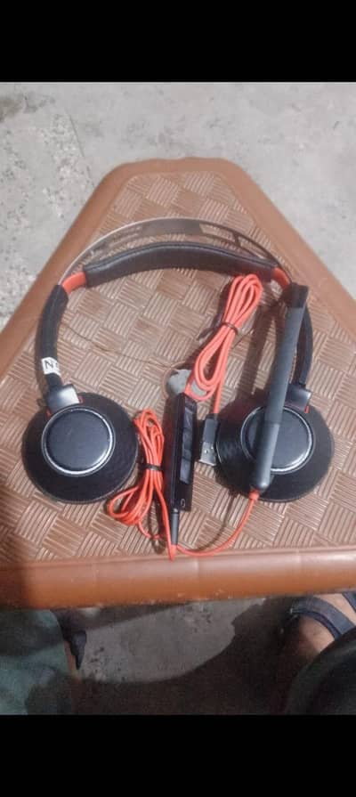 jabar Plantronics logi tech headphones