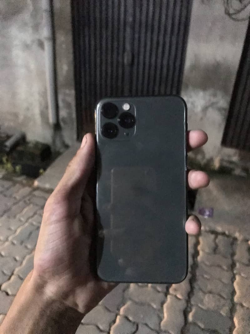 Apple iPhone 11 Pro 2