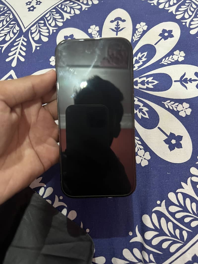 Apple iPhone 14 Pro 1