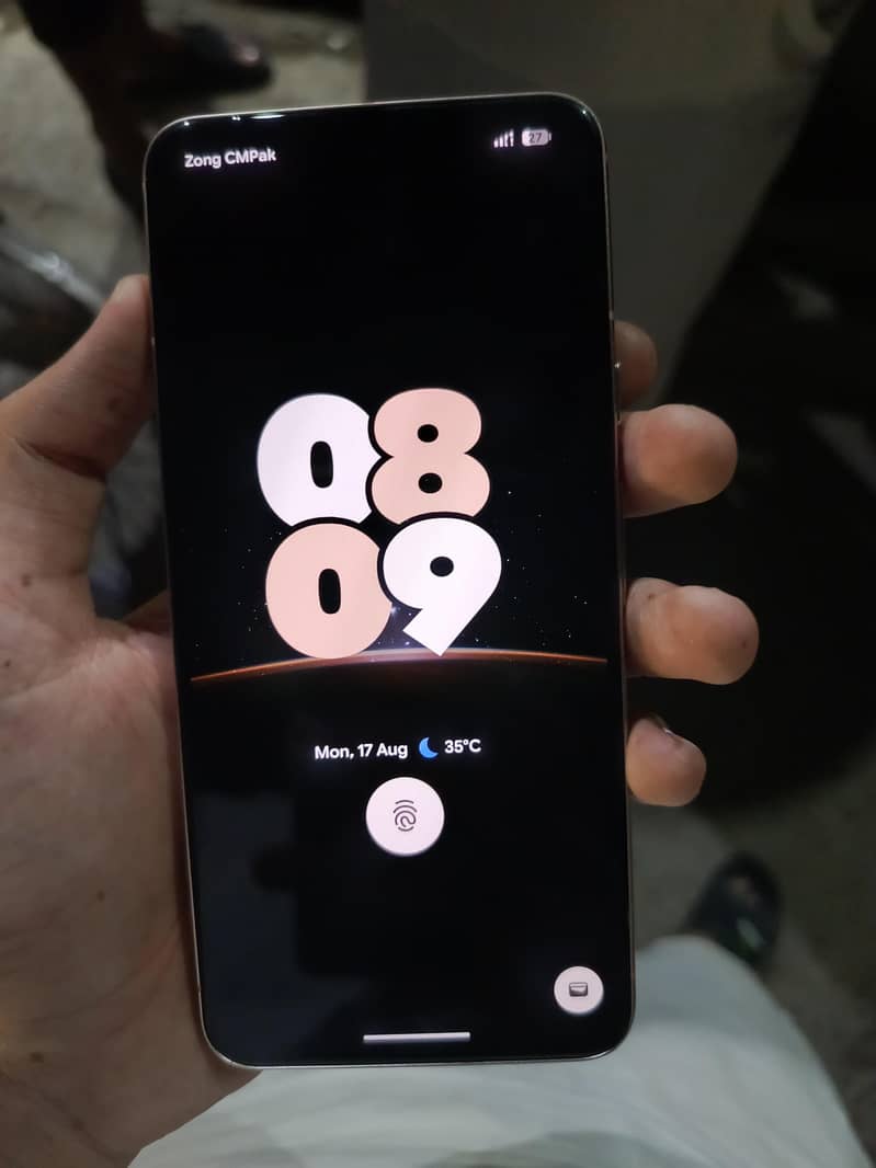 Google Pixel 8 1