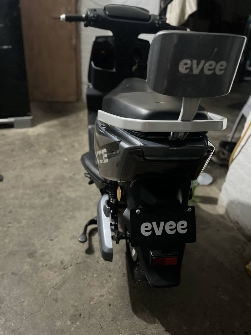 Evee genZ 4