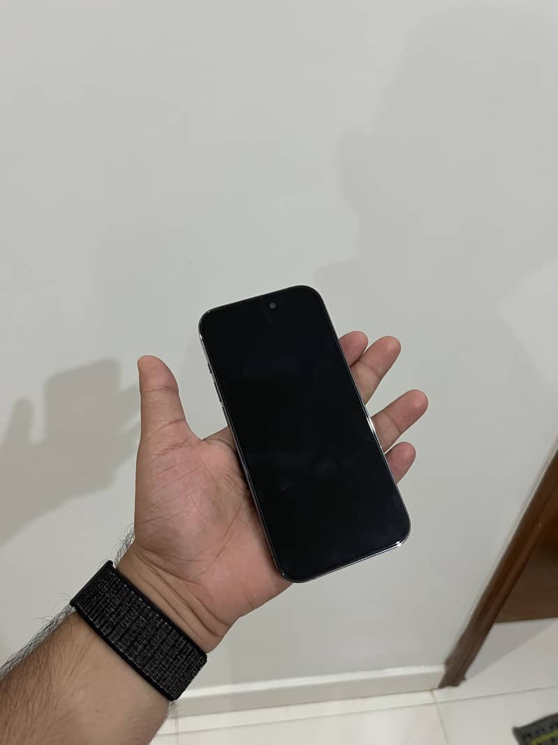 IPhone 14 Pro 3