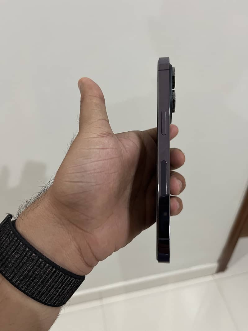 IPhone 14 Pro 4