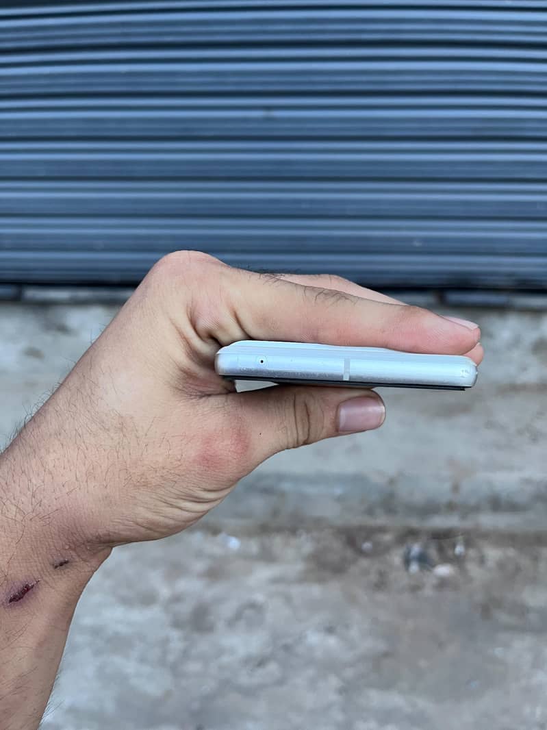 Google Pixel 7 3