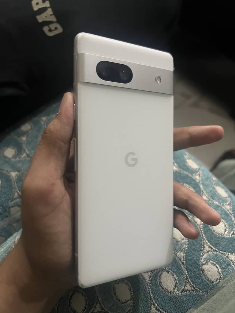 Google Pixel 7a 2