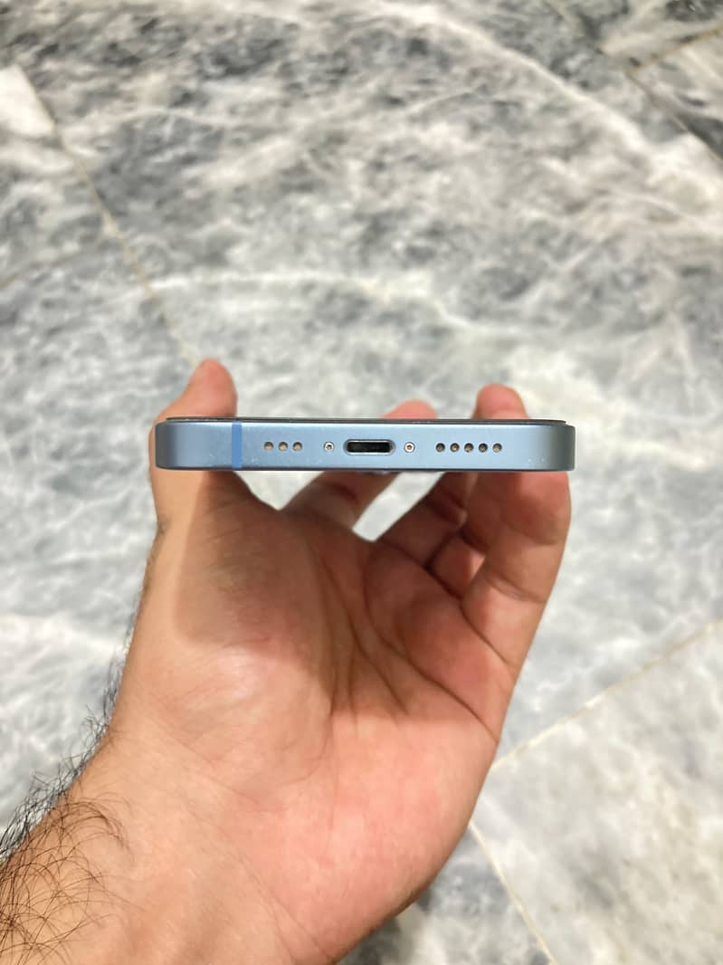 Apple iPhone 14 3