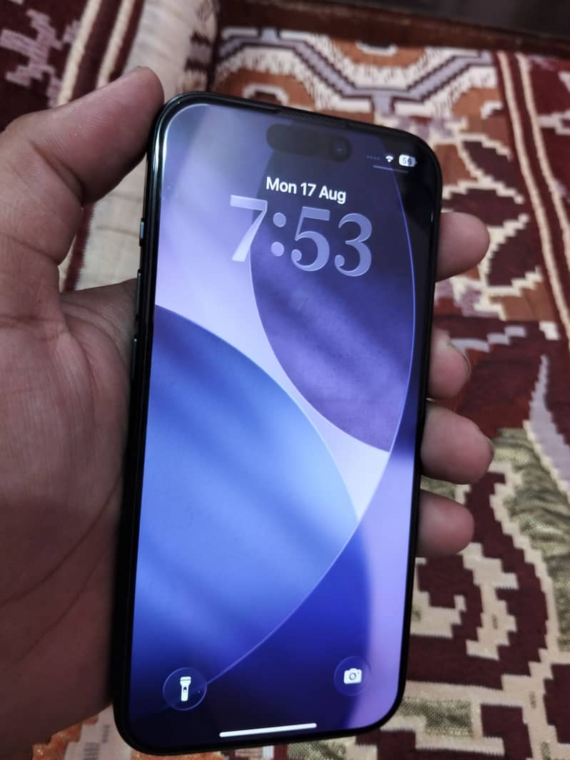 Apple iPhone 15 Pro 0