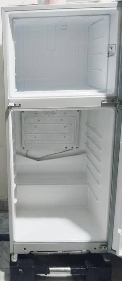 DAWLANCE FRIDGE