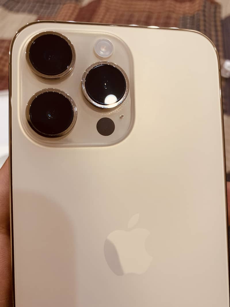 iPhone 14 Pro Max 1