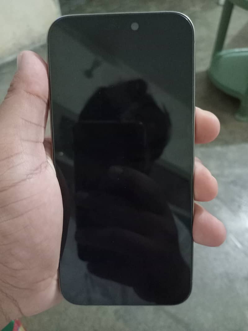 Apple iPhone 15 Pro Max 6