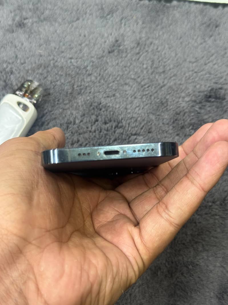 Apple iPhone 12 Pro 3