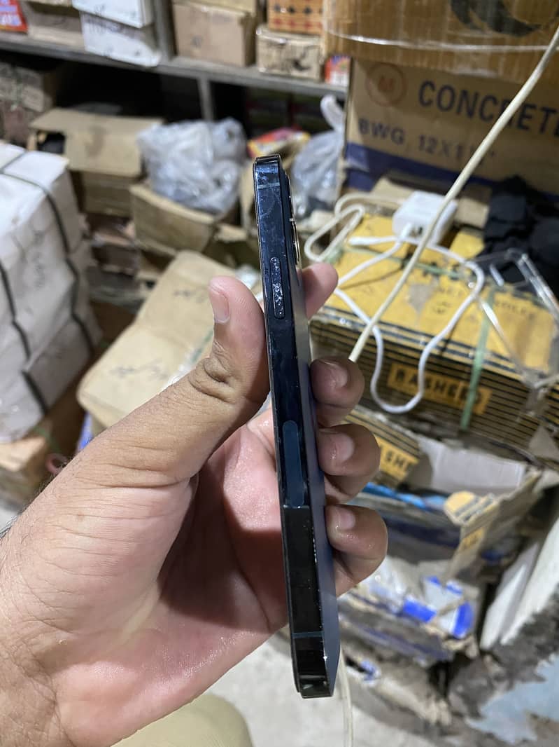 Apple iPhone 12 Pro 3