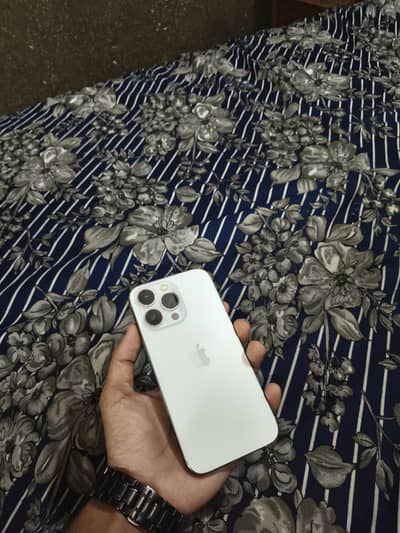 Apple iPhone 13 Pro