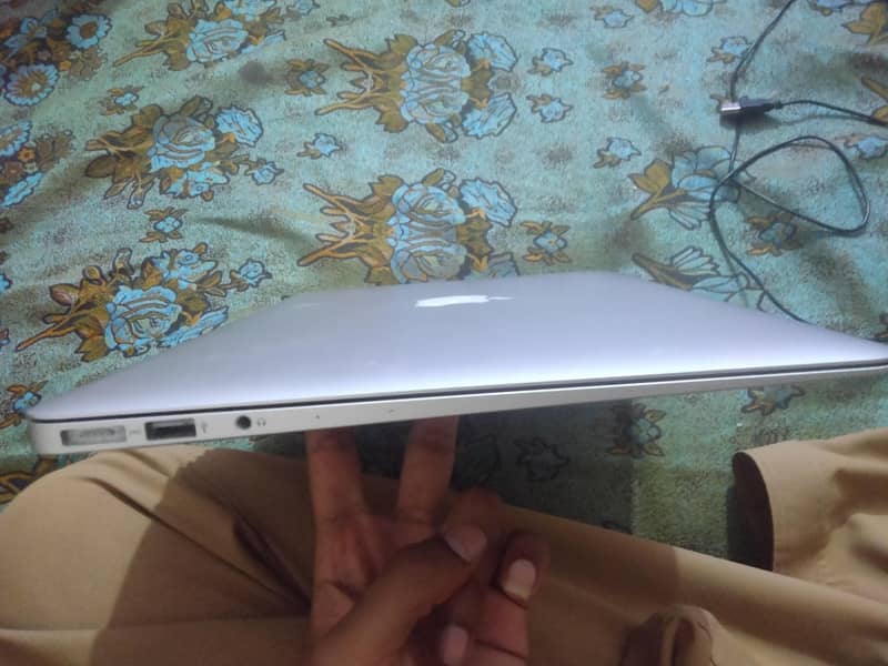 macbook air 2017 0