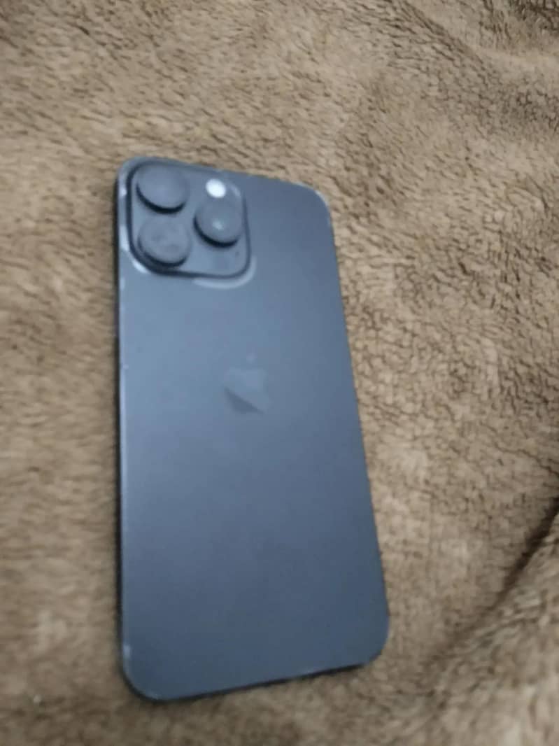 Apple iPhone 15 Pro Max 6