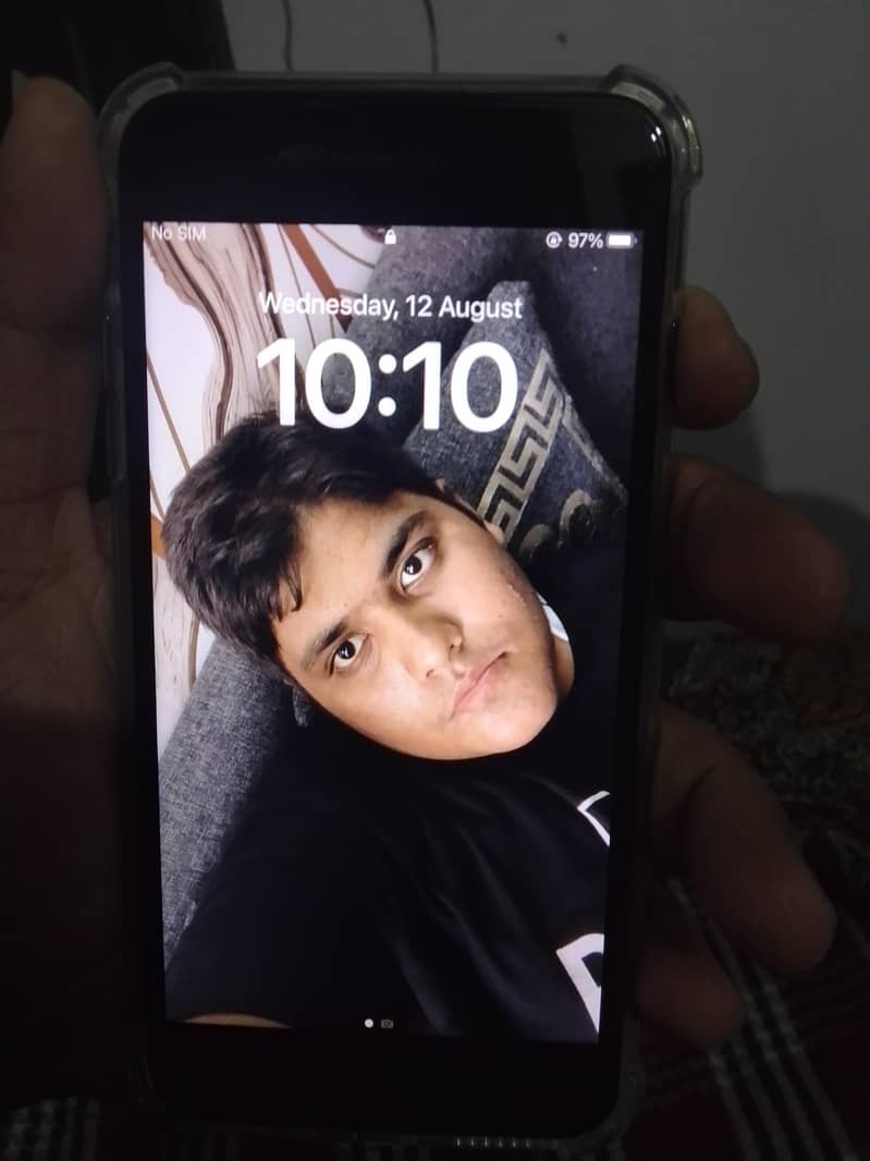 Apple iPhone 8 Plus 3