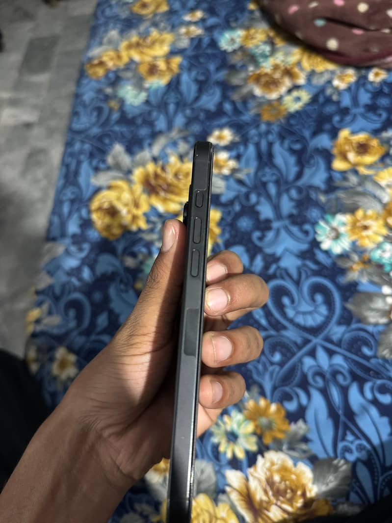 Apple iPhone 16 Pro Max (without box) 4