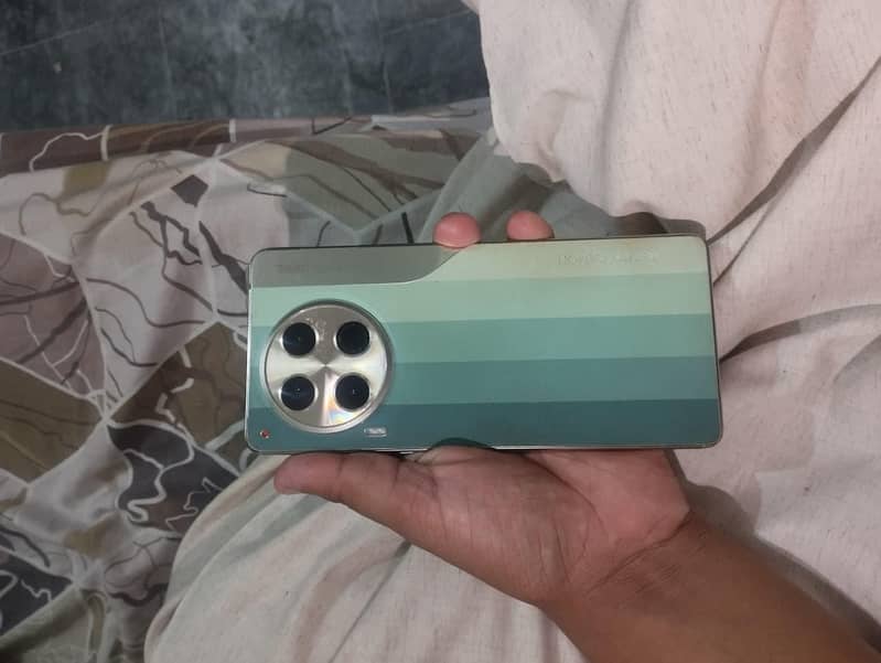 Tecno CAMON 30 3