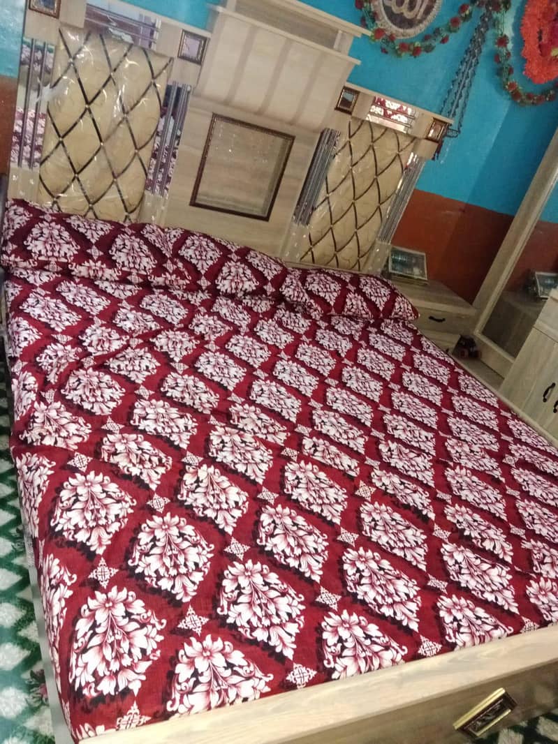 king bed 1