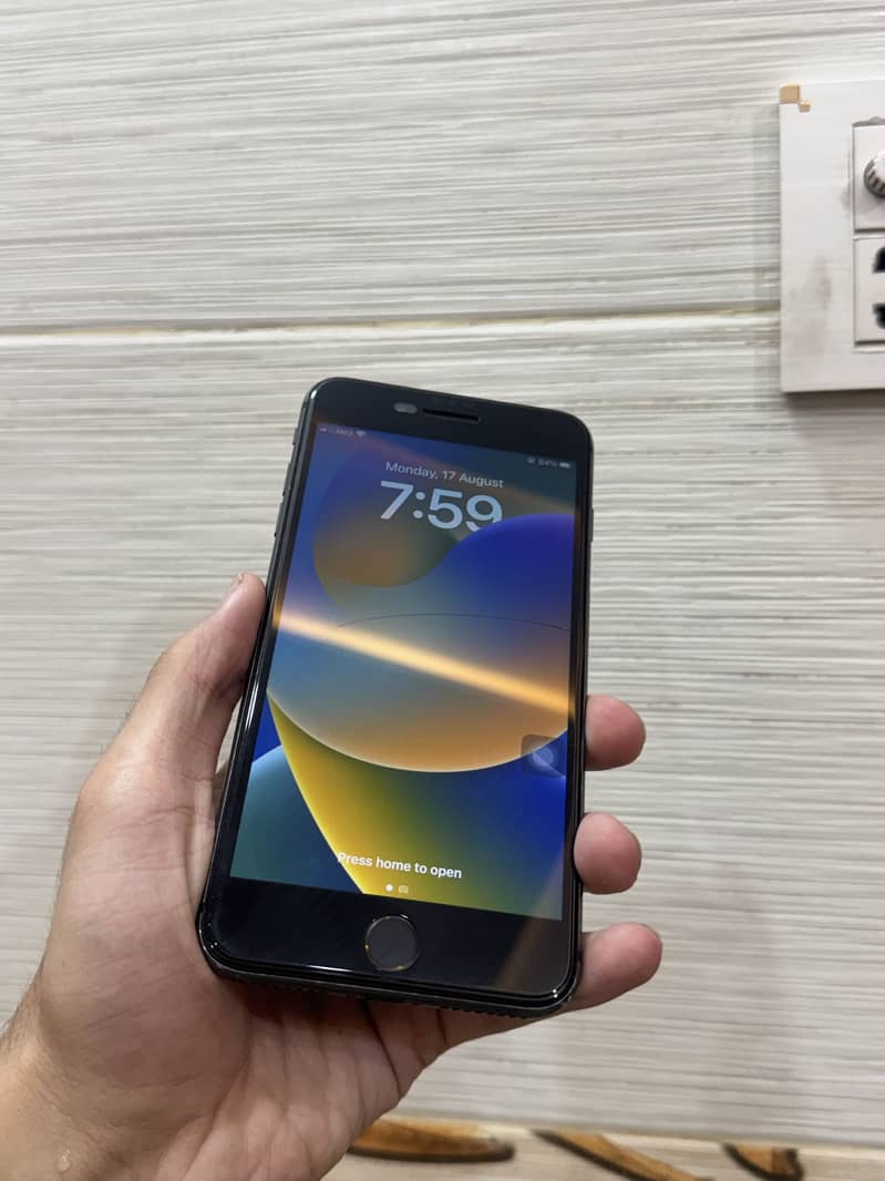 iPhone 8plus pta 1