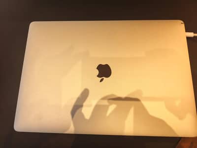 Apple MacBook Pro 15.4" – 2019 | Core i7 | 16GB RAM | 256GB SSD