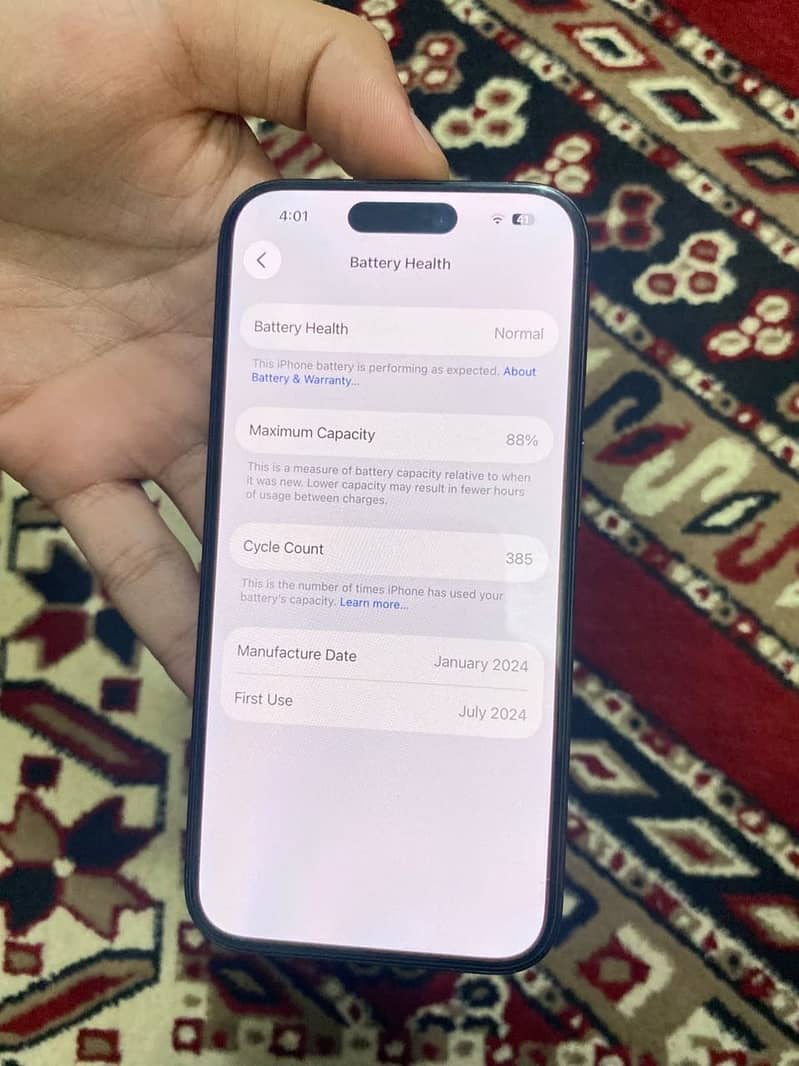 Apple iPhone 15 Pro 4