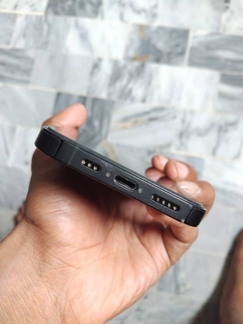 Apple iPhone 14 Pro 1