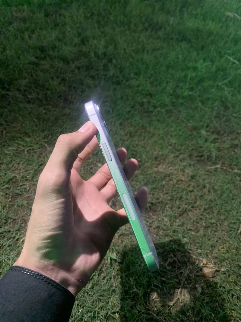 Apple iPhone 14 plus 1